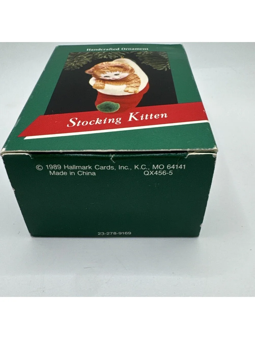 1989 Hallmark Keepsake Stocking Kitten Christmas Ornament Flocked In Box